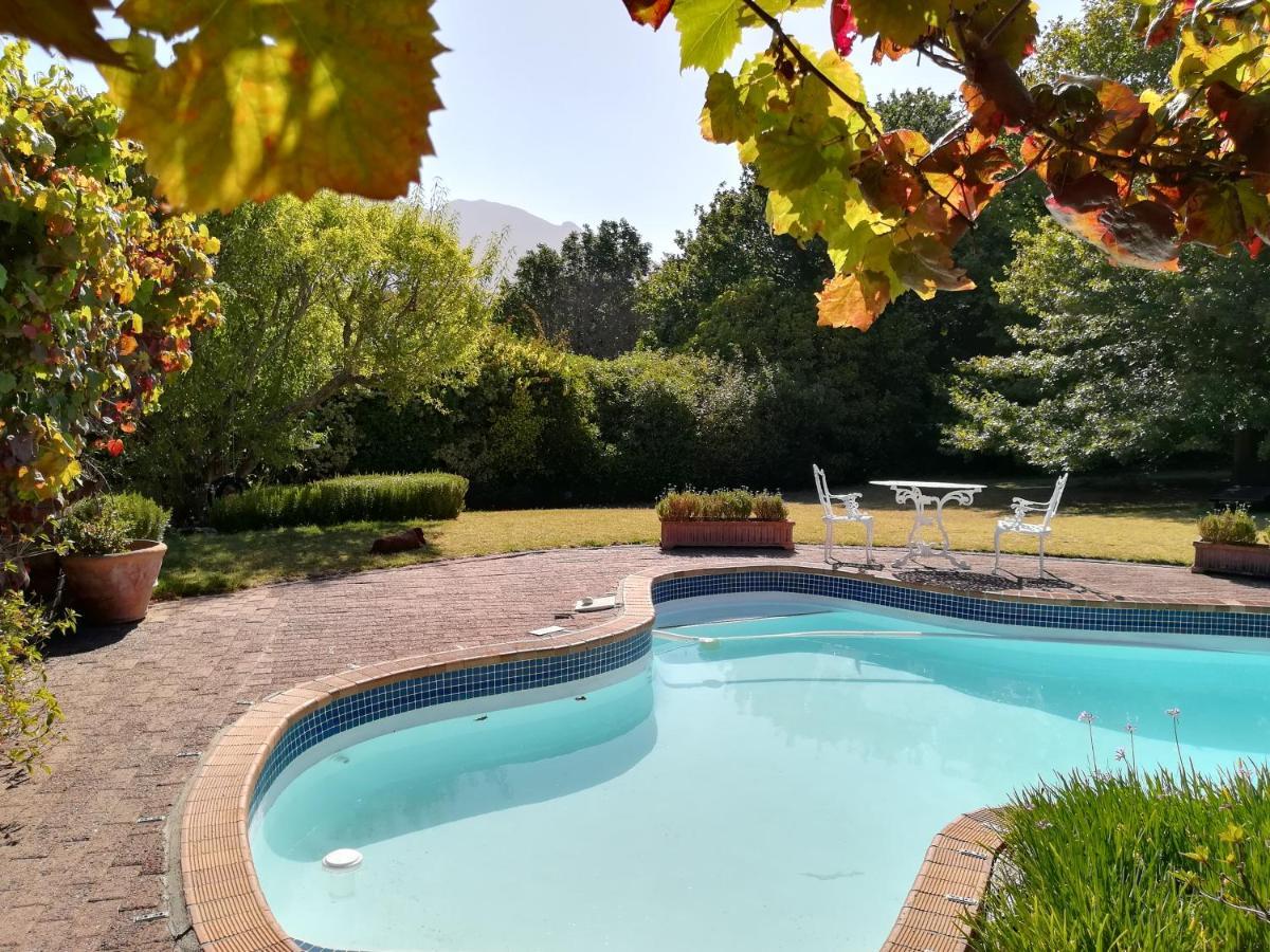 Le Petit Vignoble 2*